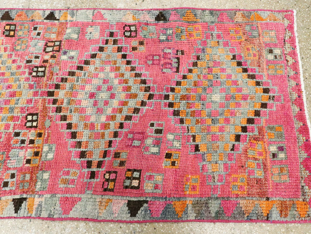 Vintage Turkish Anatolian Runner, No.28289 - Galerie Shabab
