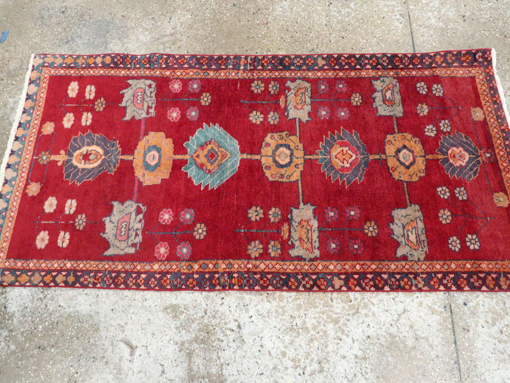 Vintage Persian Mahal Rug, No.28290 - Galerie Shabab