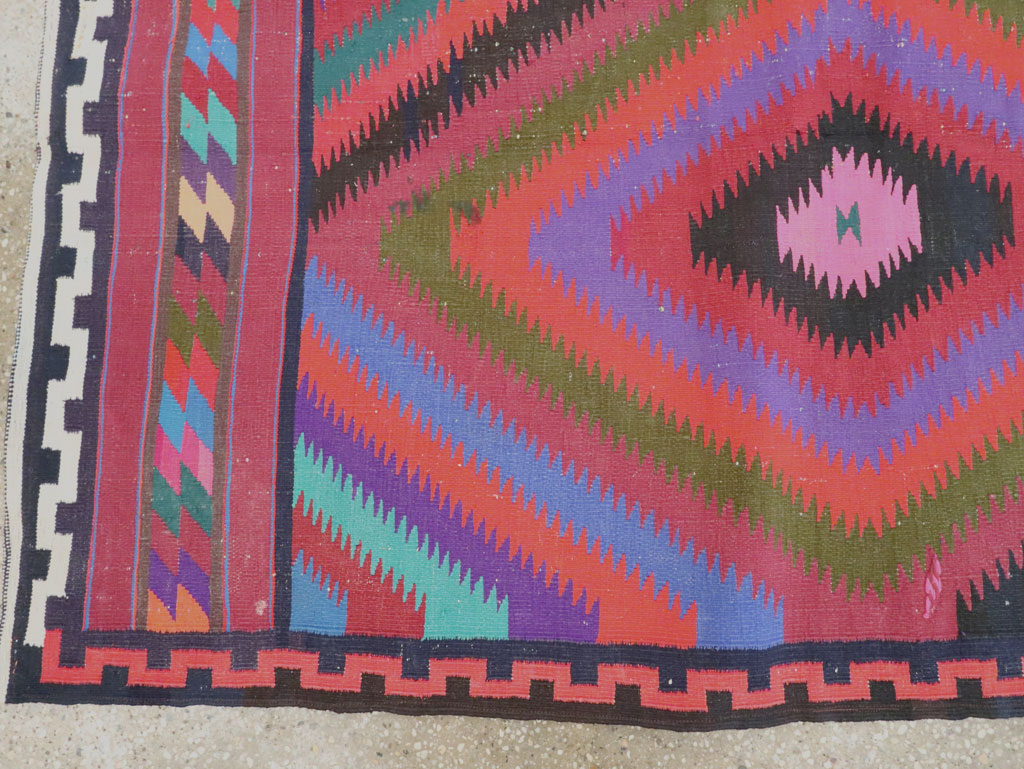 Vintage Persian Flatweave Kilim Accent Rug, No.28299 - Galerie Shabab