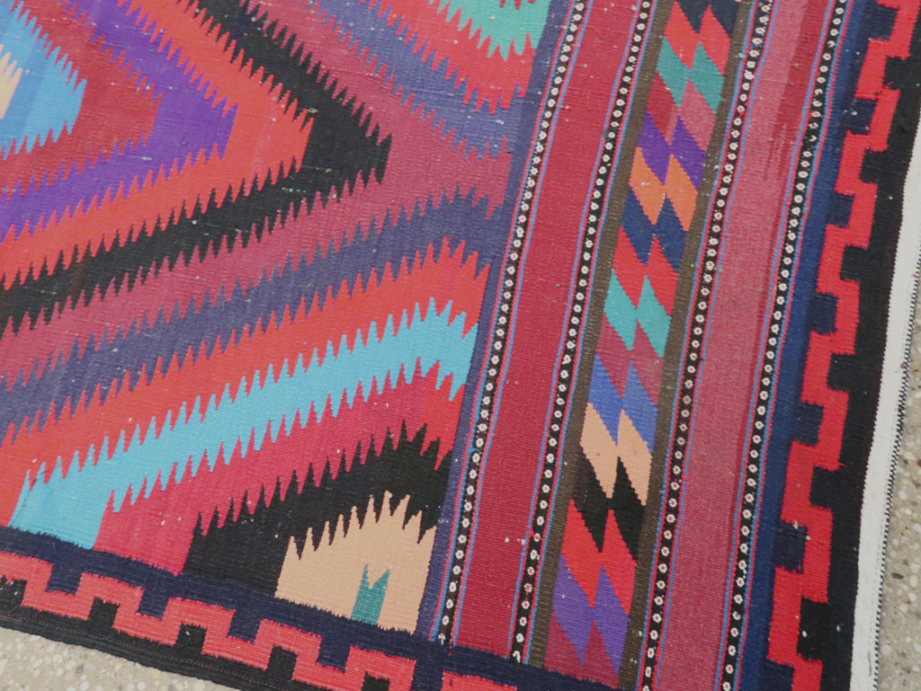 Vintage Persian Flatweave Kilim Accent Rug, No.28299 - Galerie Shabab
