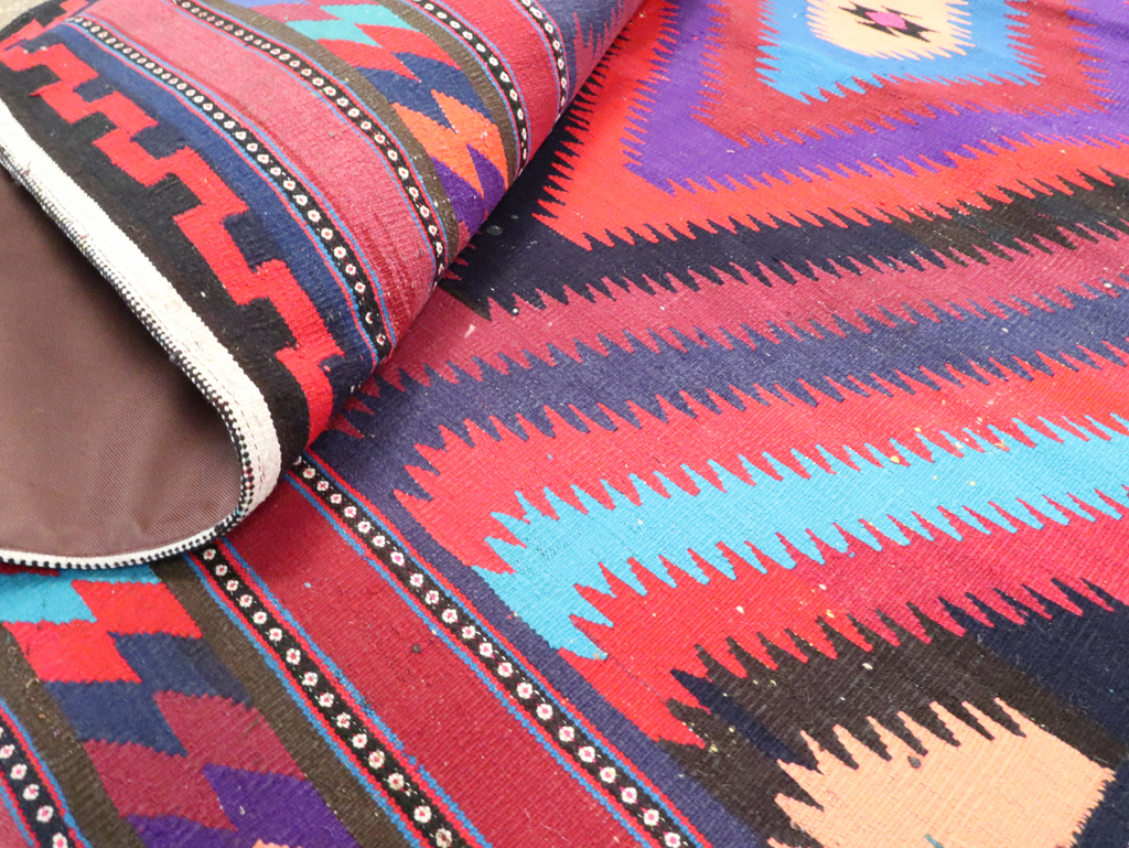 Vintage Persian Flatweave Kilim Accent Rug, No.28299 - Galerie Shabab