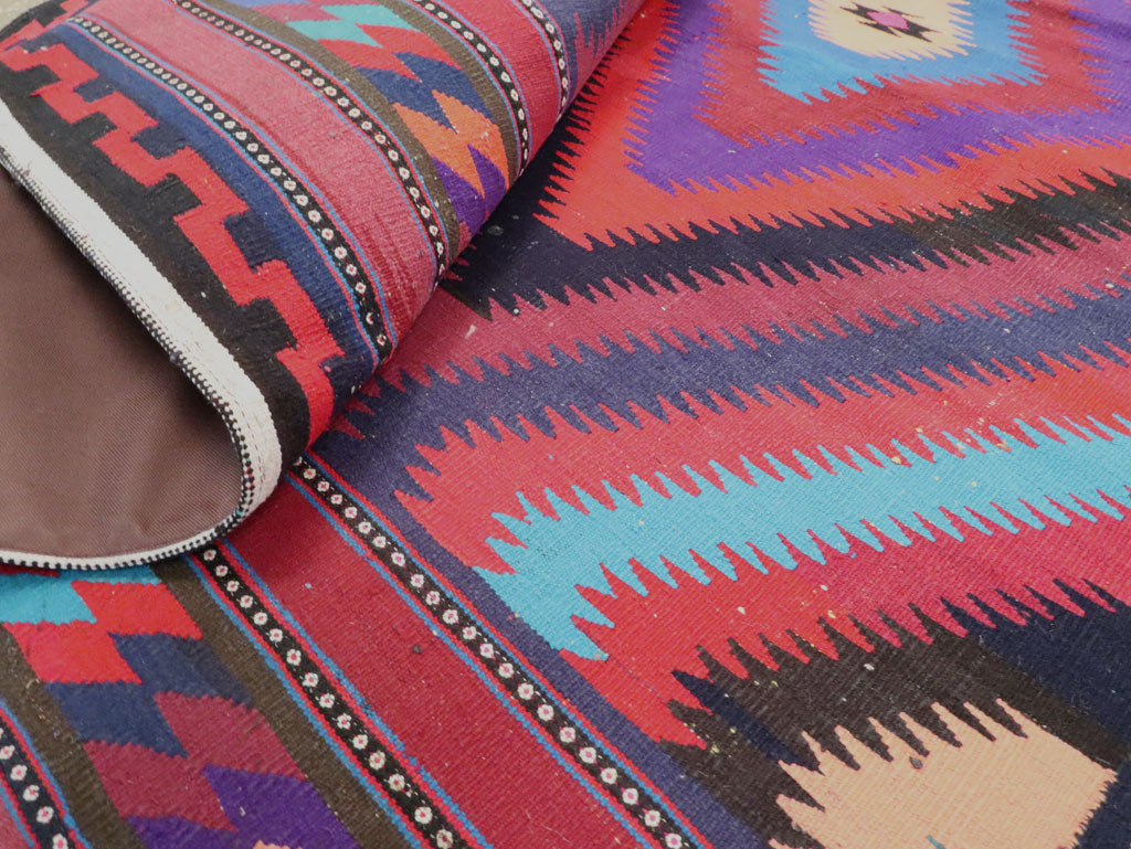 Vintage Persian Flatweave Kilim Accent Rug, No.28299 - Galerie Shabab