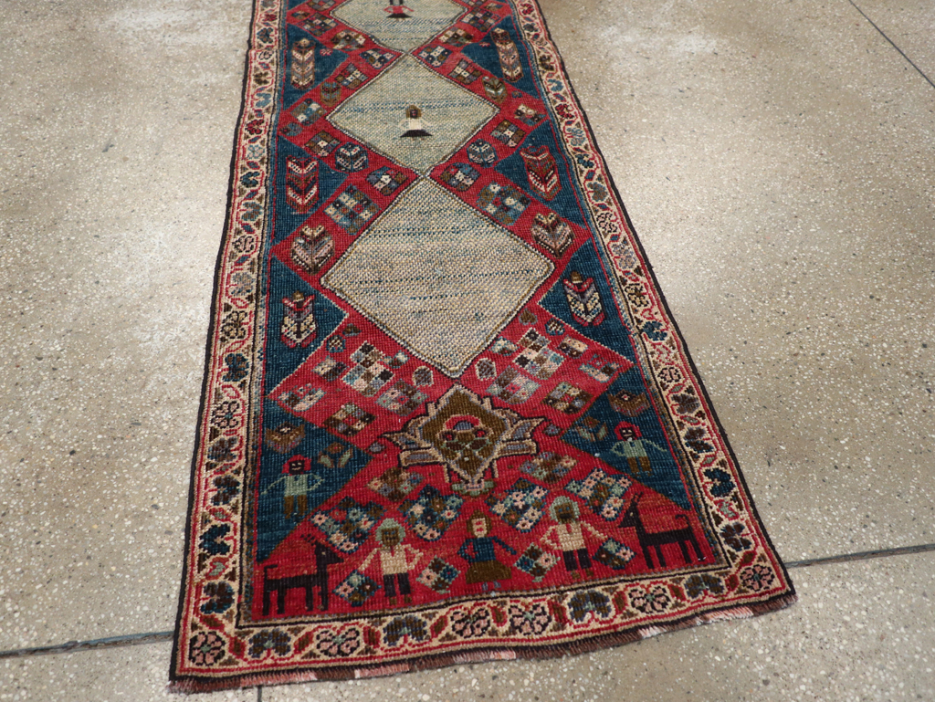 Vintage Persian Mahal Runner, No.28301 - Galerie Shabab