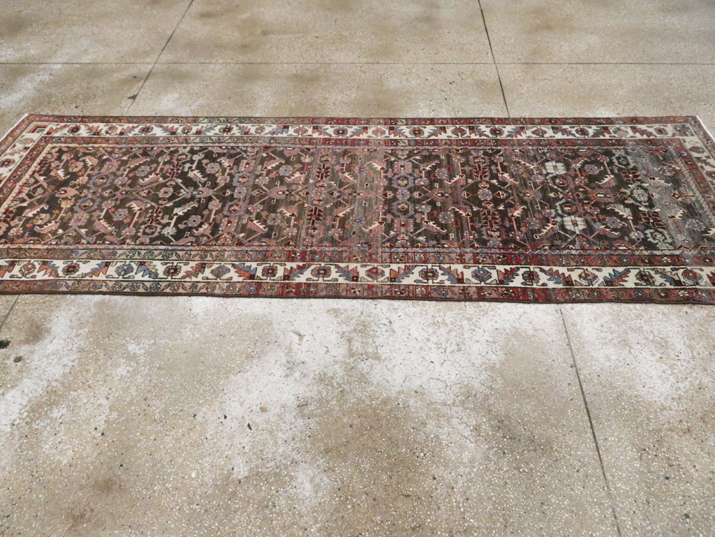 Vintage Persian Malayer Runner, No.28304 - Galerie Shabab
