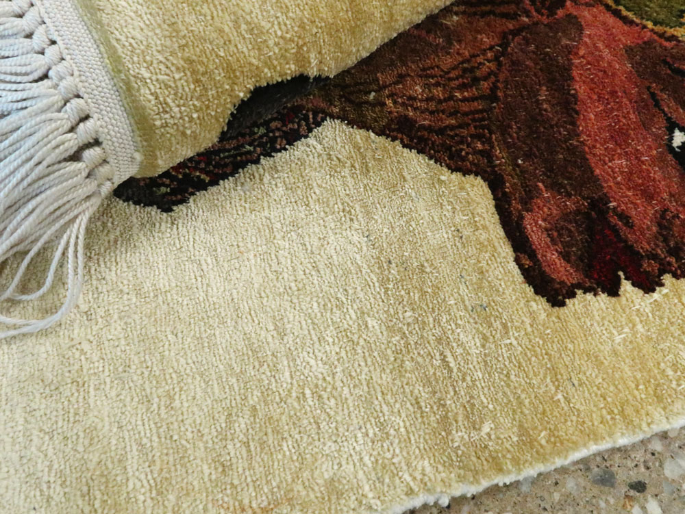 Modern Egyptian Silk Pictorial Rug, No.28349 - Galerie Shabab