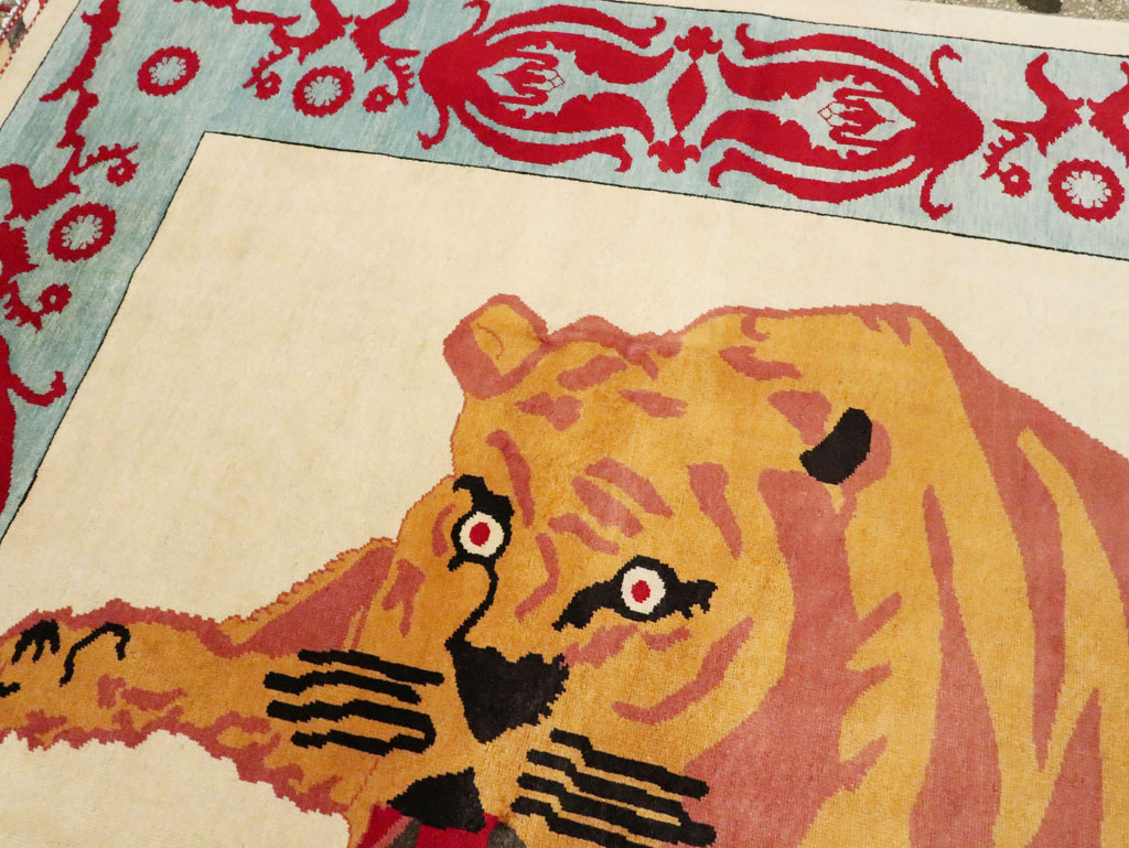 Modern Turkish Pictorial Carpet, No.28351 - Galerie Shabab
