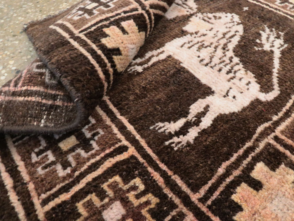 Vintage Turkish Anatolian Pictorial Rug, No.28355 - Galerie Shabab