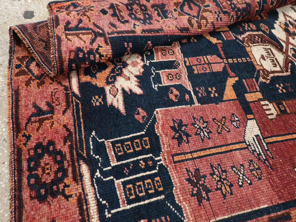 Vintage Persian Bakhtiari Pictorial Rug, No.28358 - Galerie Shabab