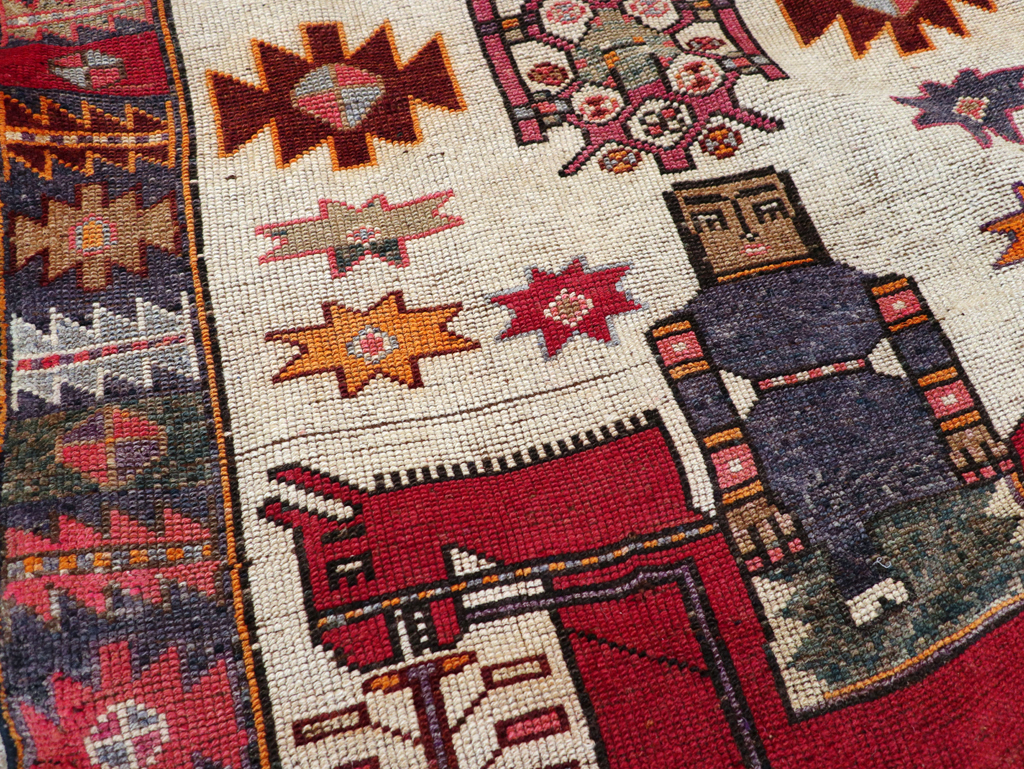 Vintage Persian Bakhtiari Rug, No.28361 - Galerie Shabab
