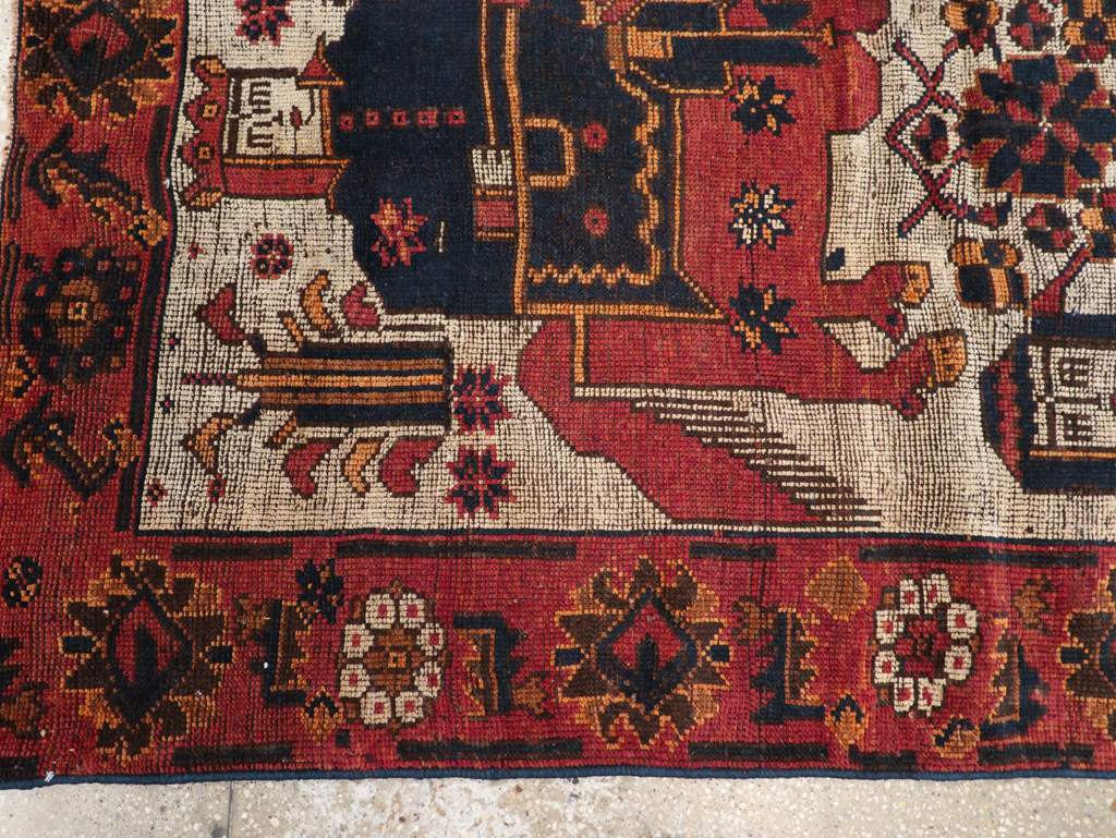Vintage Persian Bakhtiari Rug, No.28362 - Galerie Shabab