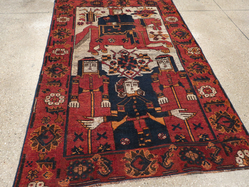 Vintage Persian Bakhtiari Rug, No.28362 - Galerie Shabab