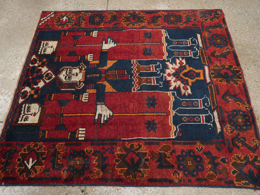 Vintage Persian Pictorial Bakhtiari Accent Rug, No.28364 - Galerie Shabab
