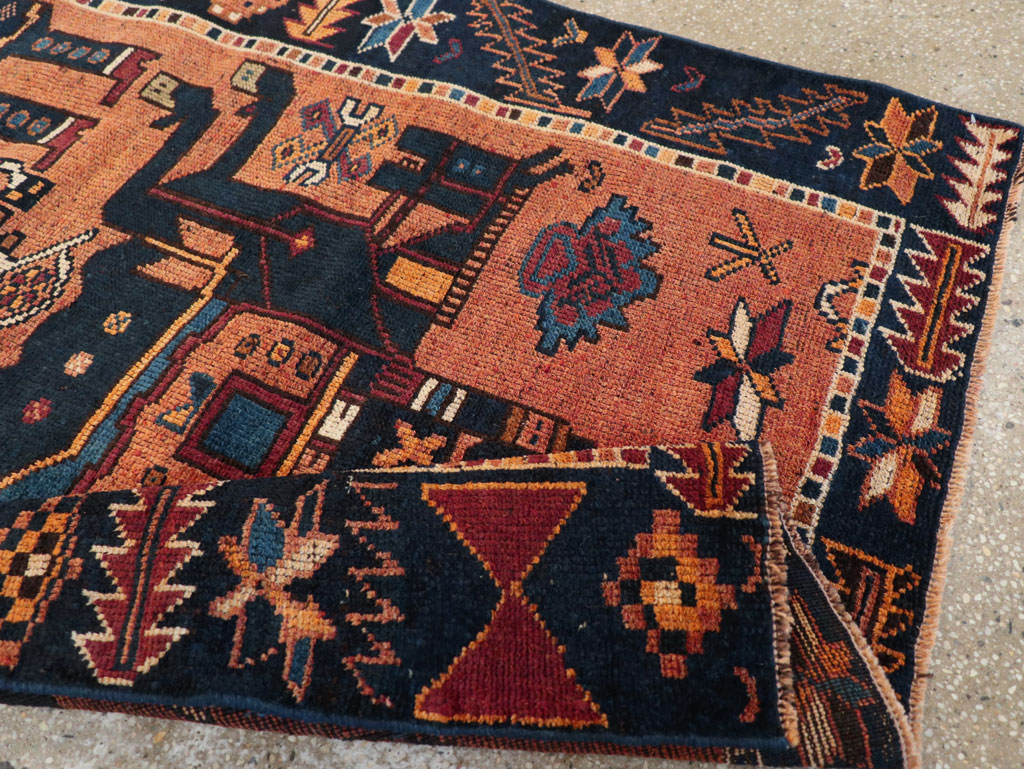 Vintage Persian Bakhtiari Pictorial Rug, No.28369 - Galerie Shabab