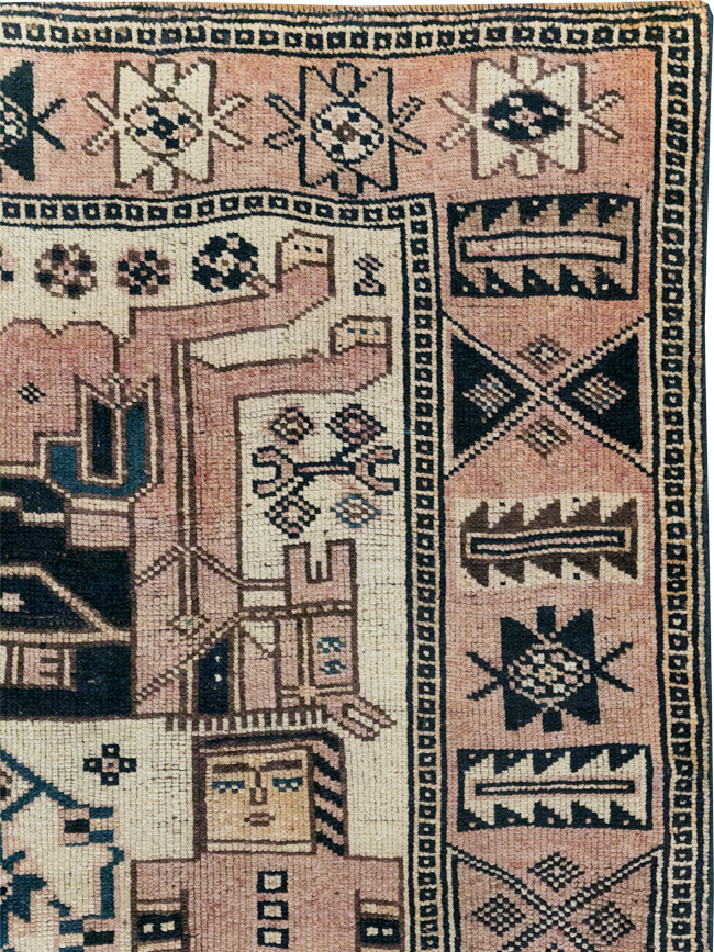 Vintage Persian Bakhtiari Rug, No.28371 - Galerie Shabab