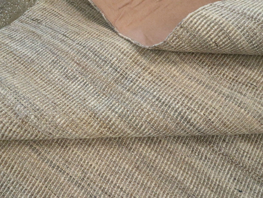 Vintage Persian Room Size Flatweave Rug, No.28373 - Galerie Shabab