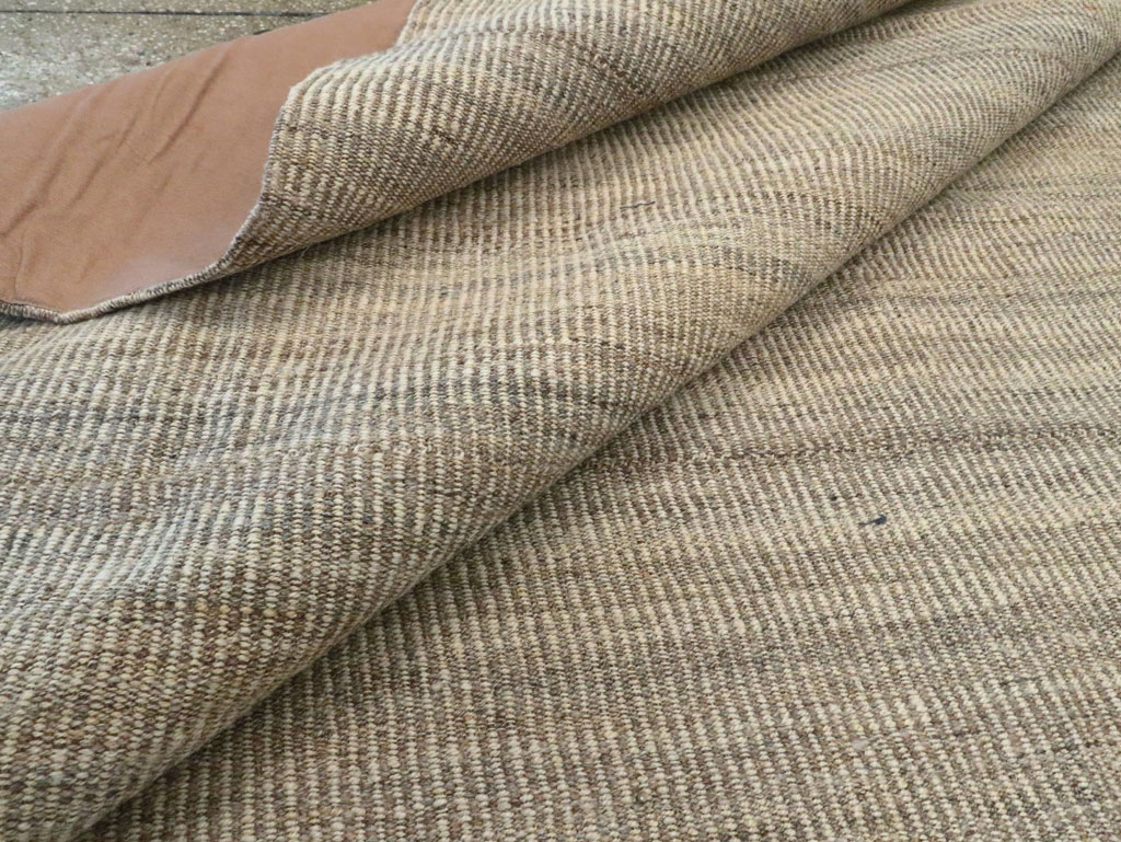 Vintage Persian Room Size Flatweave Rug, No.28373 - Galerie Shabab