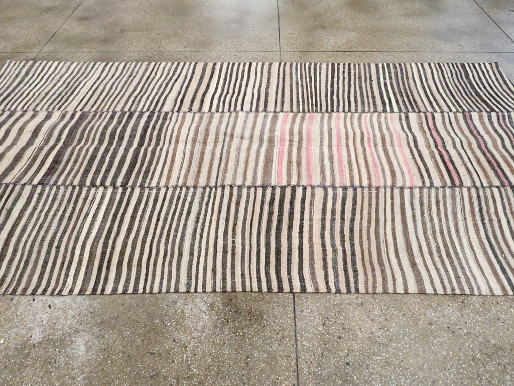 Vintage Persian Flatweave Kilim Rug, No.28380 - Galerie Shabab