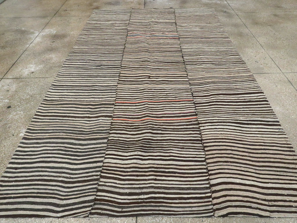 Vintage Persian Flatweave Kilim Rug, No.28384 - Galerie Shabab
