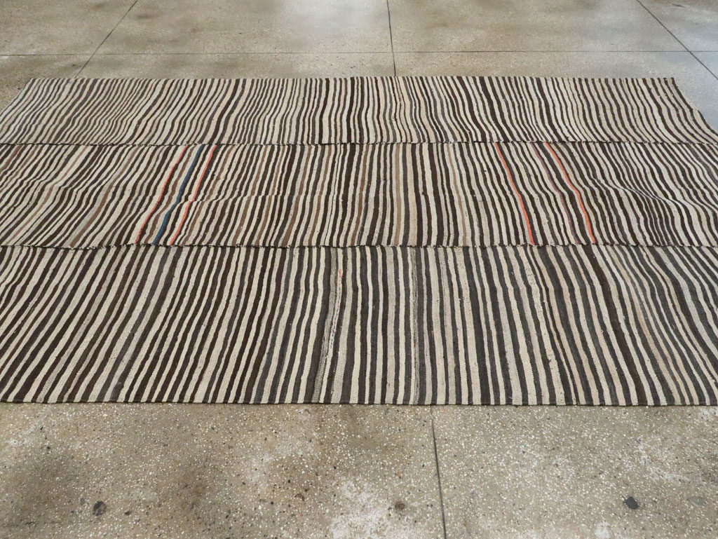 Vintage Persian Flatweave Kilim Rug, No.28384 - Galerie Shabab