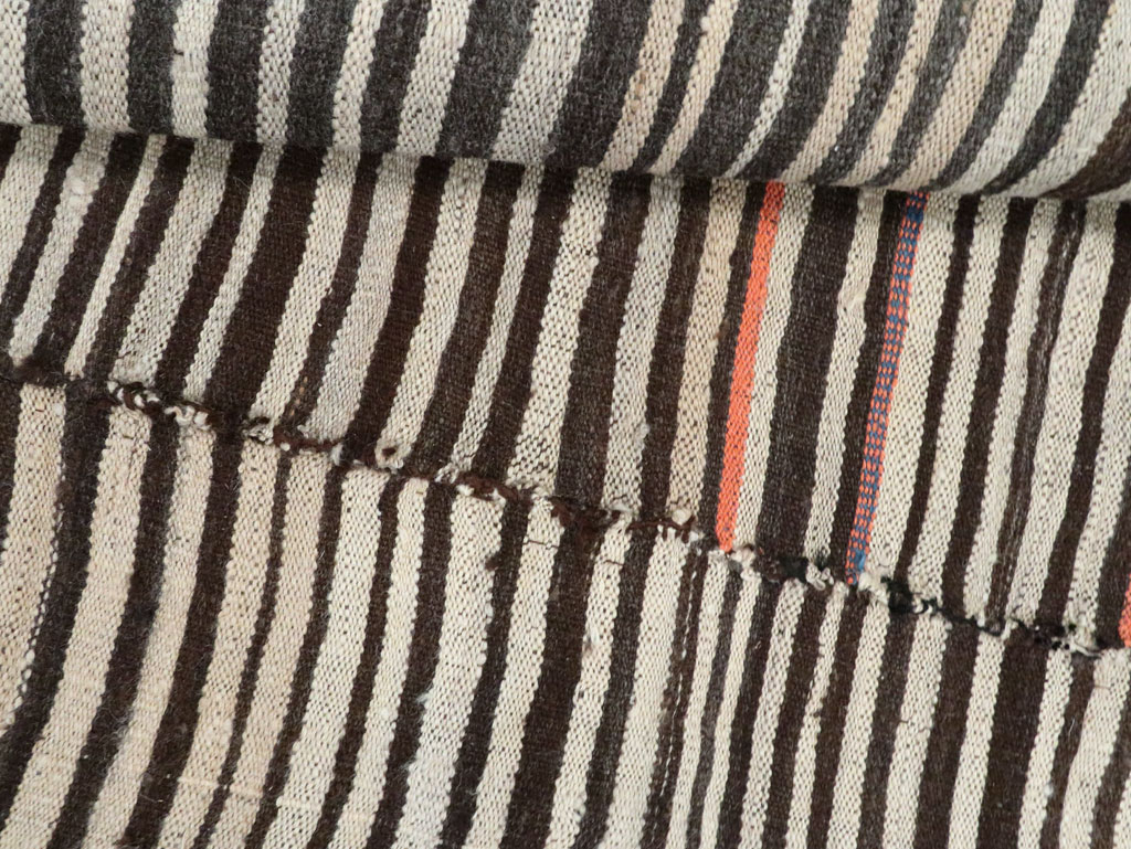 Vintage Persian Flatweave Kilim Rug, No.28384 - Galerie Shabab
