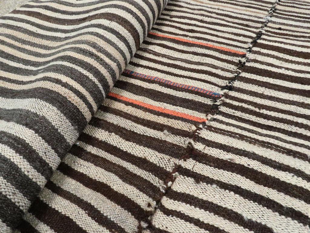 Vintage Persian Flatweave Kilim Rug, No.28384 - Galerie Shabab