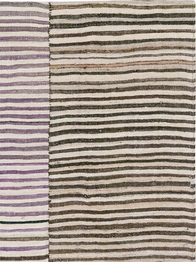 Vintage Persian Flatweave Kilim Accent Rug, No.28386 - Galerie Shabab