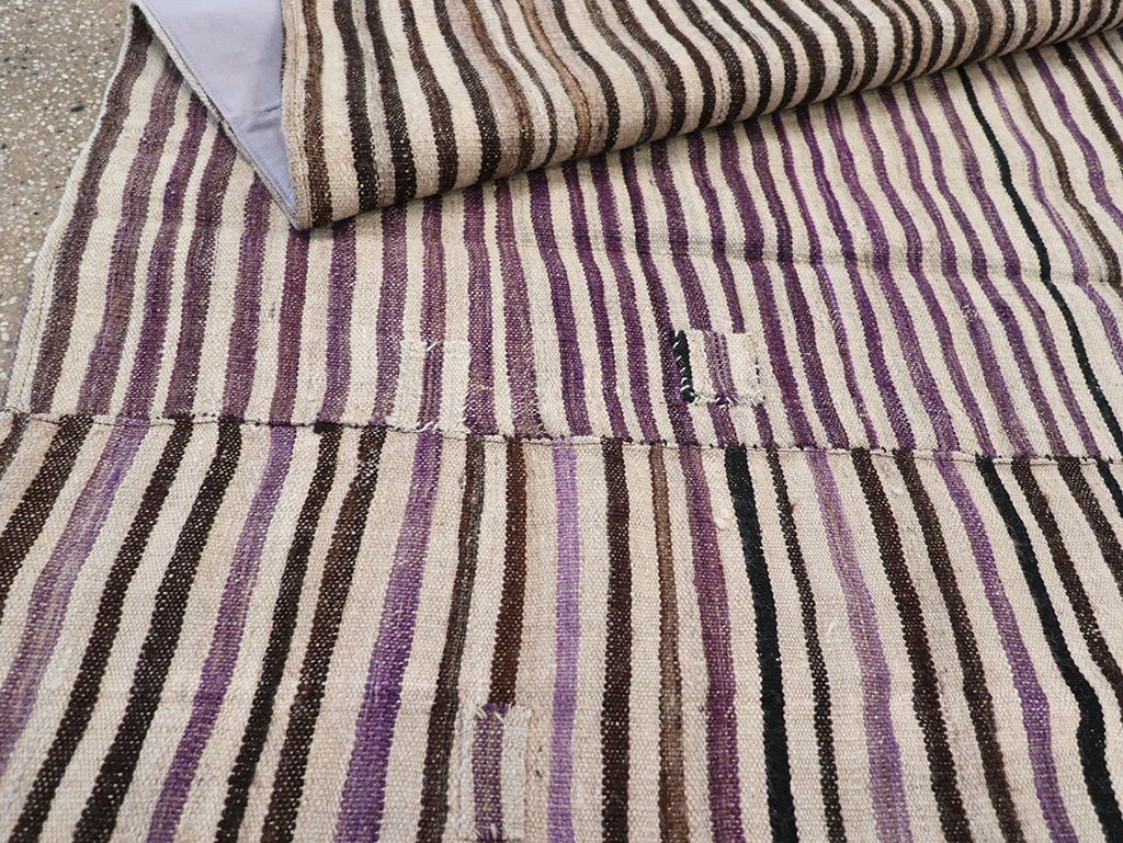 Vintage Persian Flatweave Kilim Accent Rug, No.28386 - Galerie Shabab