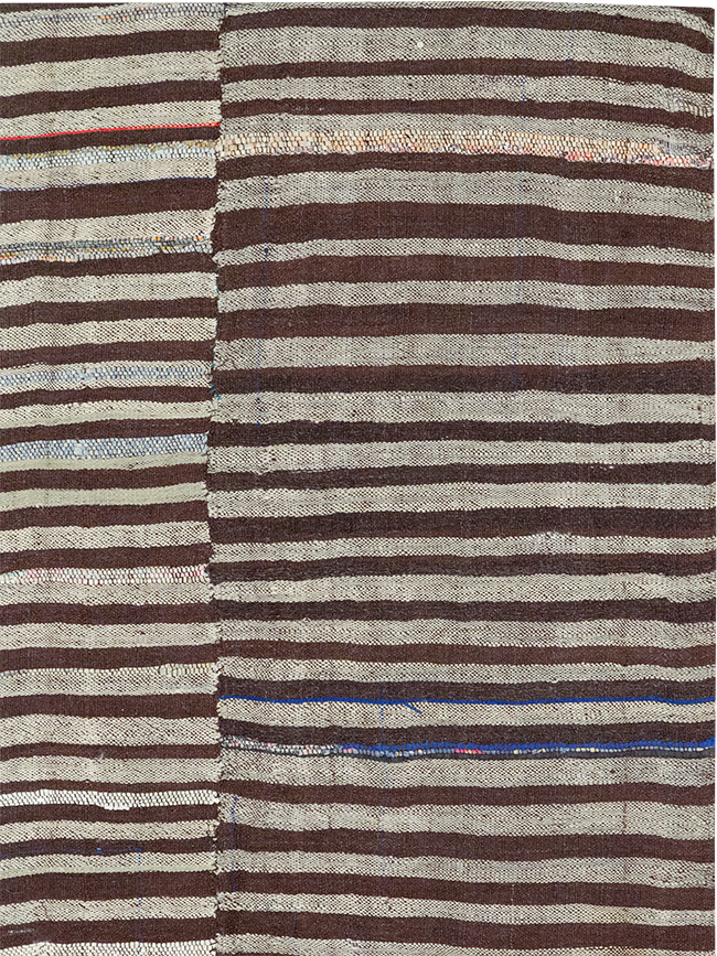 Vintage Persian Flatweave Kilim Accent Rug, No.28390 - Galerie Shabab