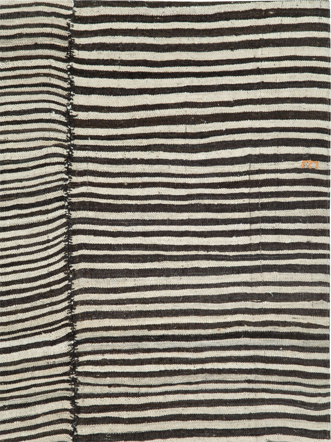 Vintage Persian Mazandaran Kilim Accent Carpet, No.28394 - Galerie Shabab