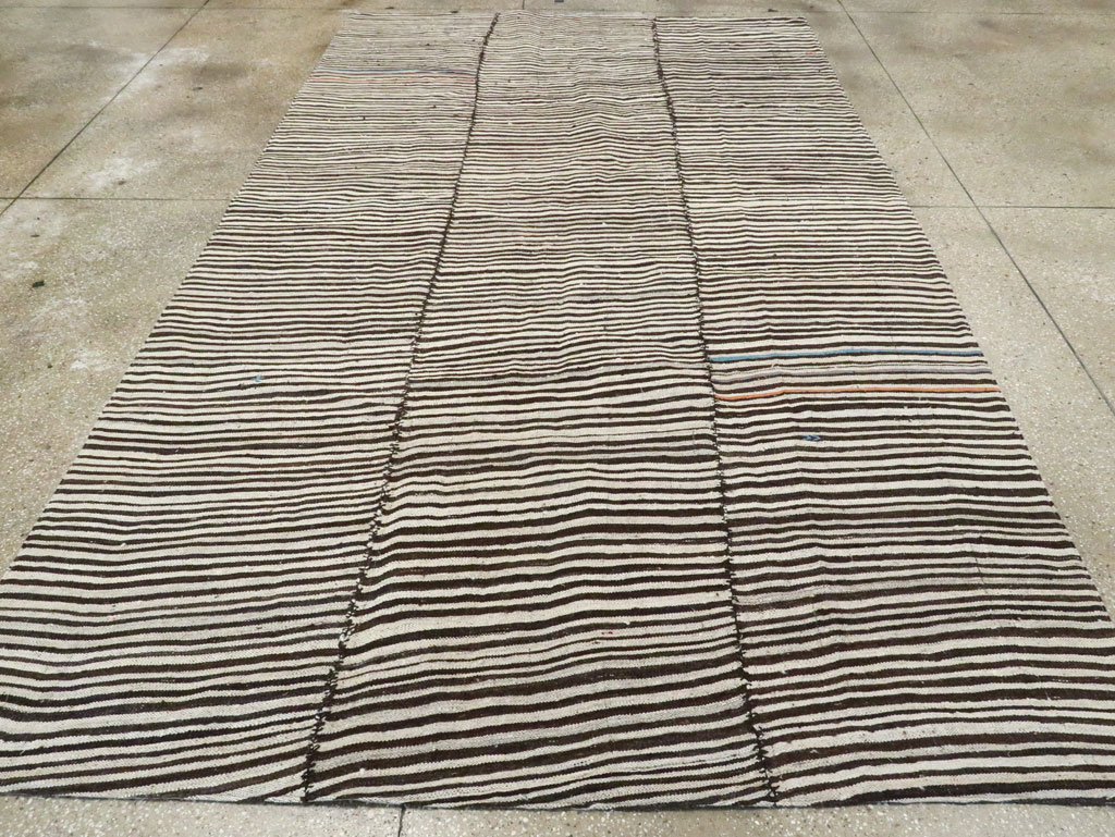 Vintage Persian Mazandaran Kilim Accent Carpet, No.28394 - Galerie Shabab