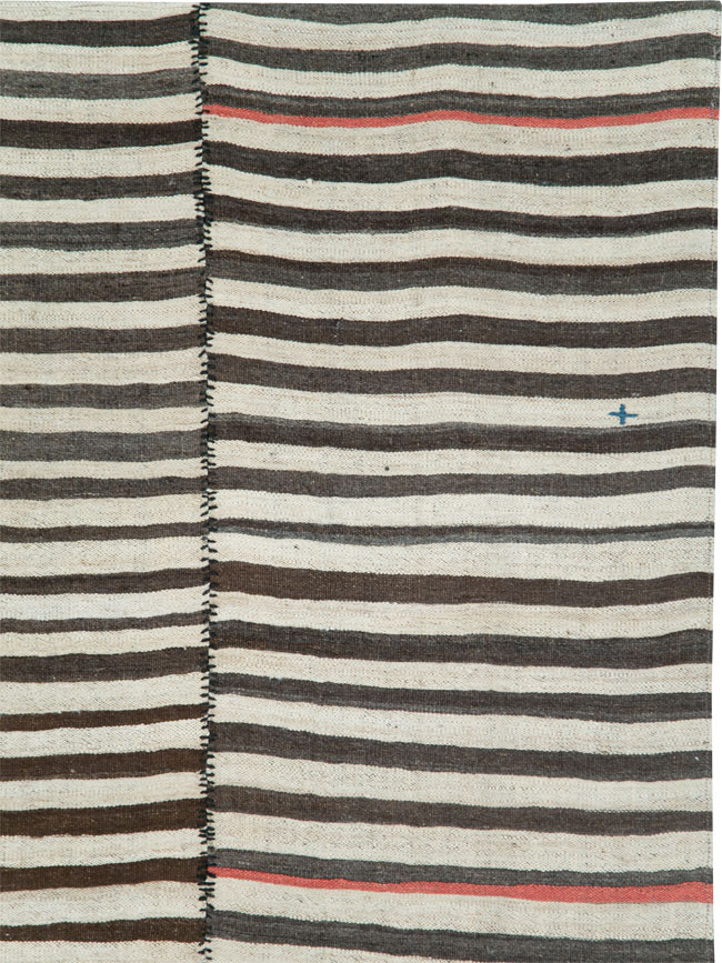 Vintage Persian Flatweave Kilim Accent Rug, No.28395 - Galerie Shabab