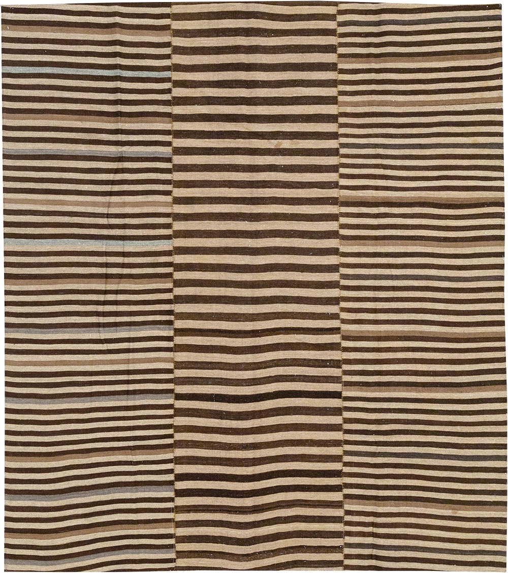 Vintage Persian Flatweave Kilim Accent Rug, No.28396 - Galerie Shabab