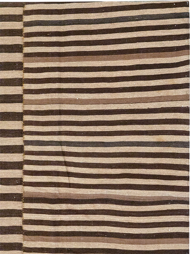 Vintage Persian Flatweave Kilim Accent Rug, No.28396 - Galerie Shabab
