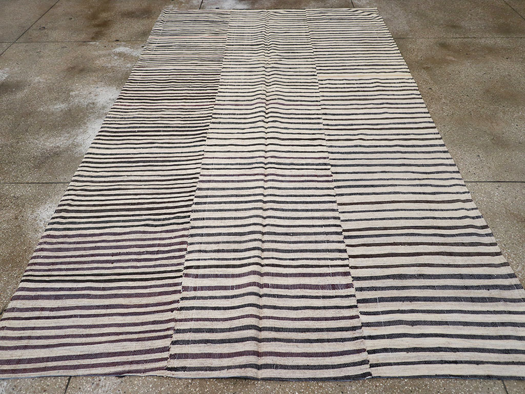 Vintage Persian Flatweave Kilim Gallery Carpet, No.28398 - Galerie Shabab