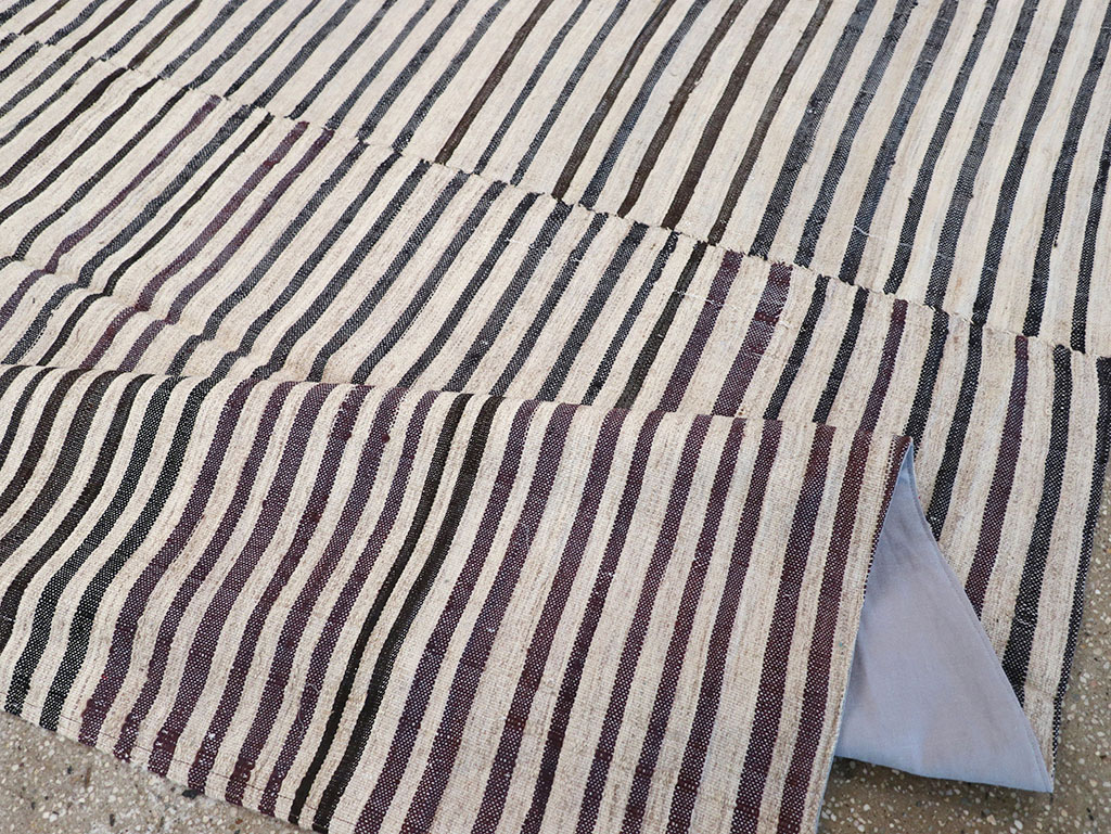 Vintage Persian Flatweave Kilim Gallery Carpet, No.28398 - Galerie Shabab