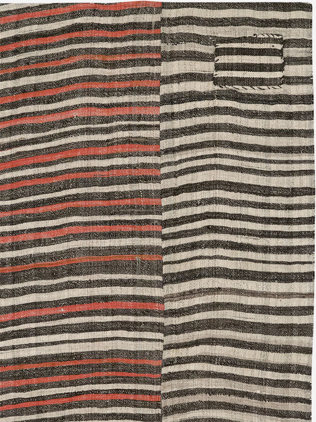 Vintage Persian Flatweave Kilim Accent Carpet, No.28399 - Galerie Shabab