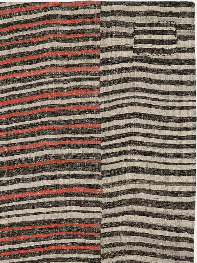 Vintage Persian Flatweave Kilim Accent Carpet, No.28399 - Galerie Shabab