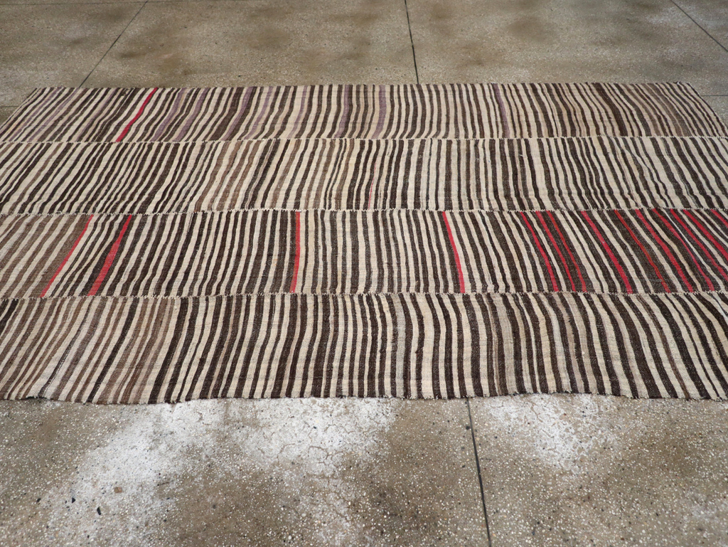 Vintage Persian Flatweave Kilim Accent Carpet, No.28399 - Galerie Shabab