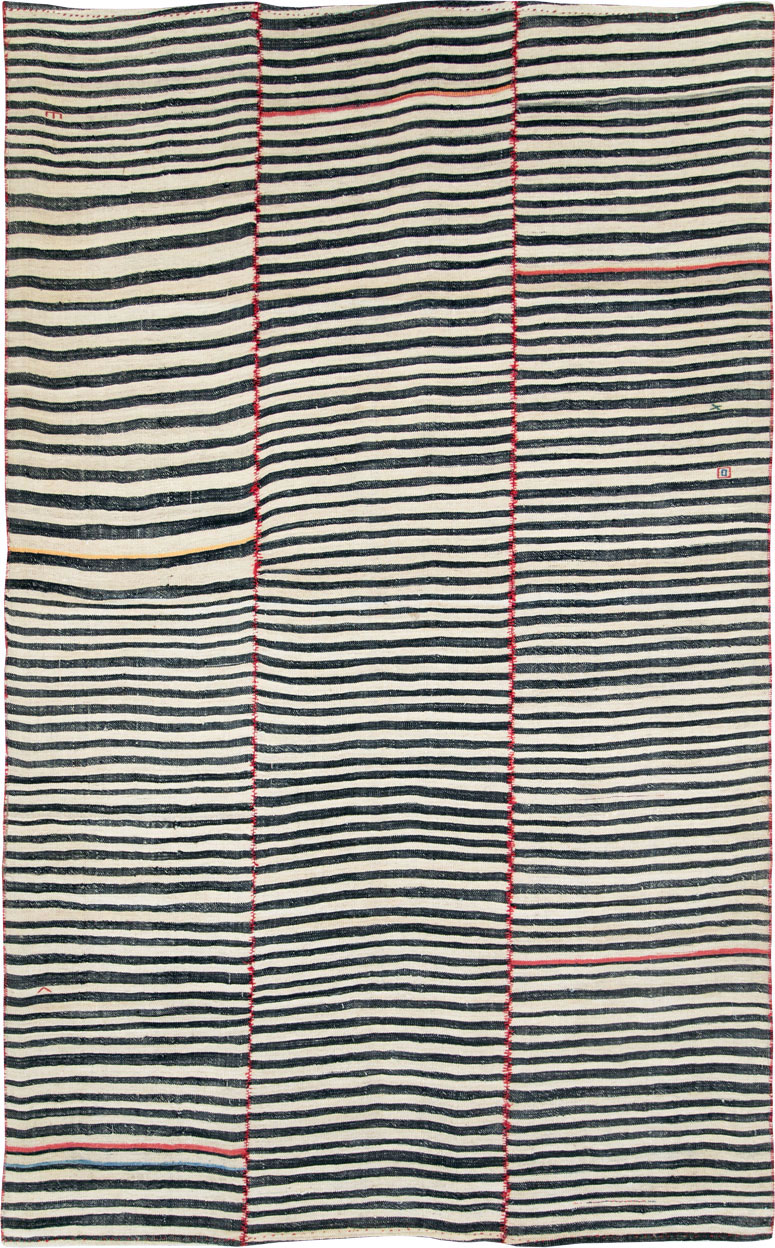 Vintage Persian Flatweave Kilim, No.28401 - Galerie Shabab