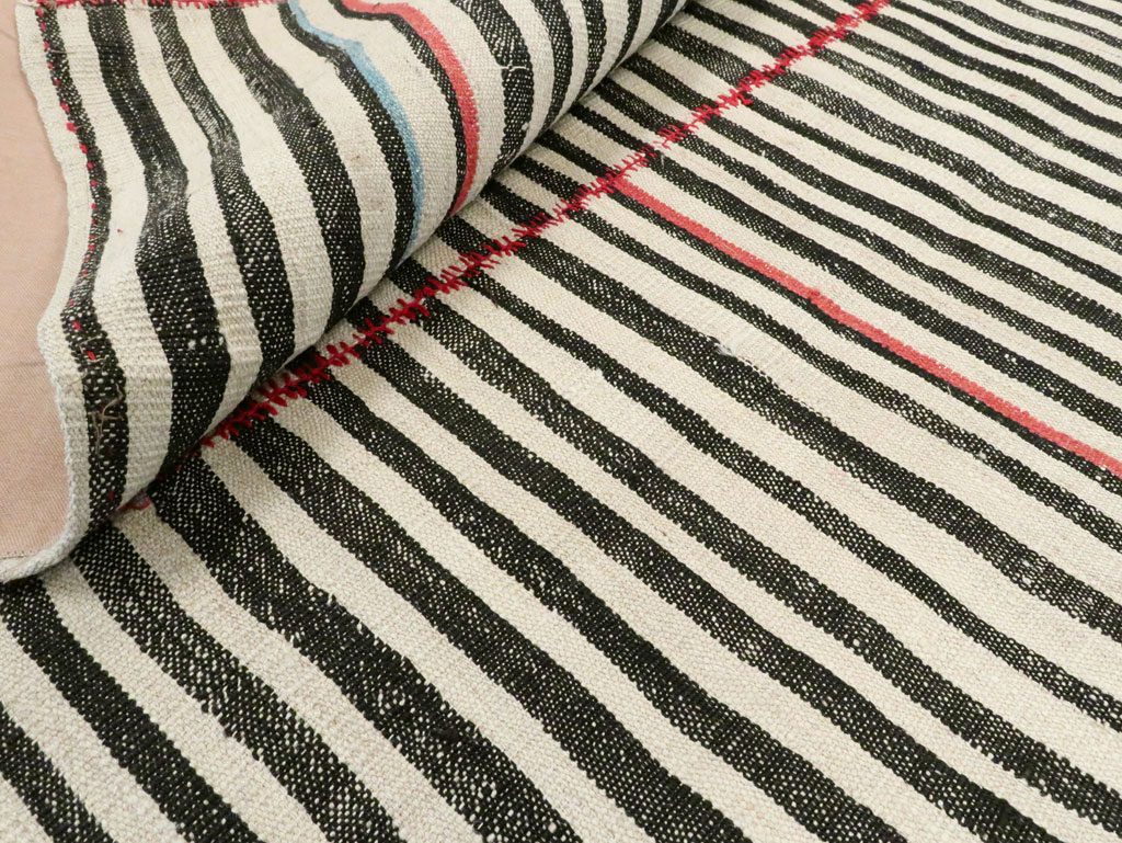 Vintage Persian Flatweave Kilim, No.28401 - Galerie Shabab