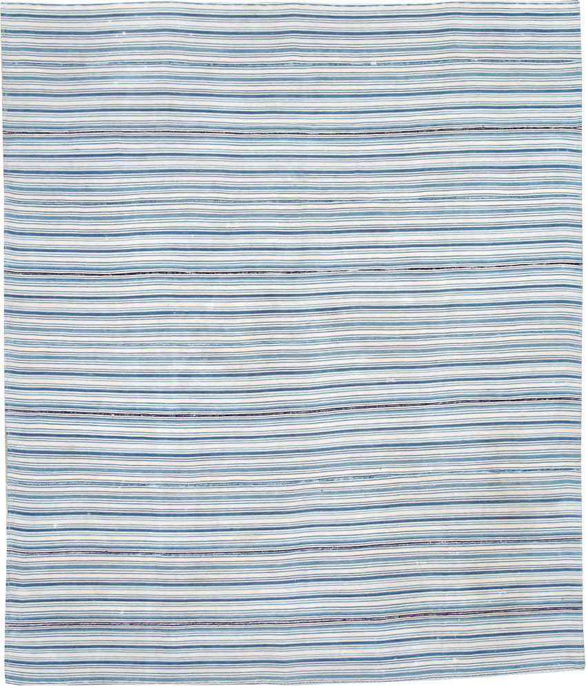 Vintage Persian Flatweave Kilim Square Accent Rug, No.28407 - Galerie Shabab