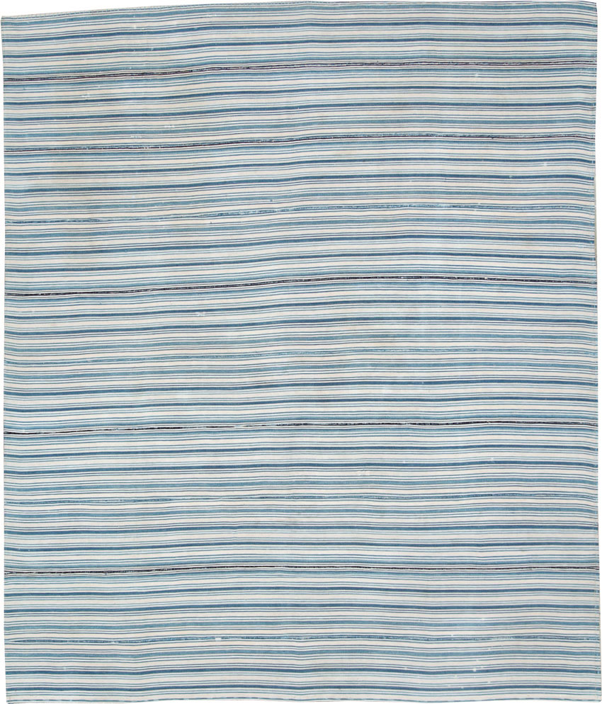 Vintage Persian Flatweave Kilim Square Accent Rug, No.28407 - Galerie Shabab