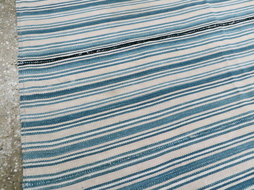 Vintage Persian Flatweave Kilim Square Accent Rug, No.28407 - Galerie Shabab