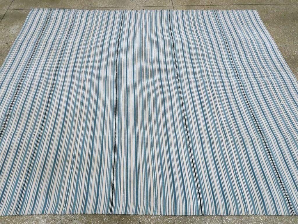 Vintage Persian Flatweave Kilim Square Accent Rug, No.28407 - Galerie Shabab