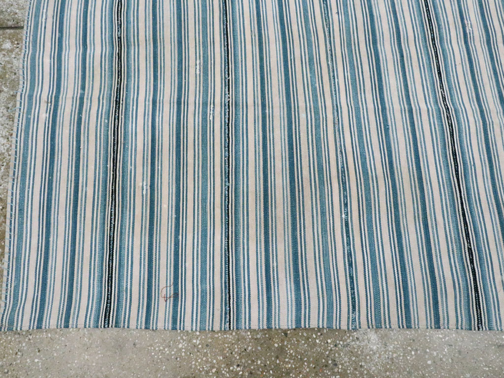 Vintage Persian Flatweave Kilim Square Accent Rug, No.28407 - Galerie Shabab