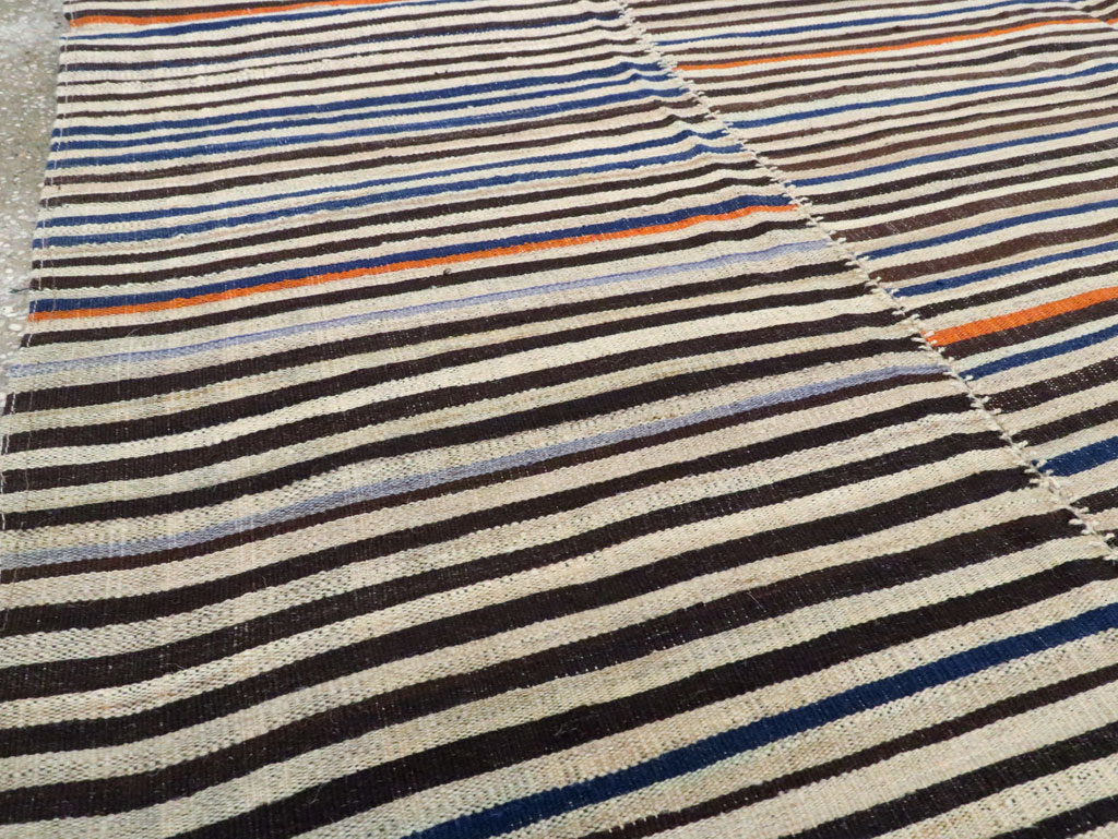 Vintage Persian Flatweave Kilim Square Accent Carpet, No.28421 - Galerie Shabab