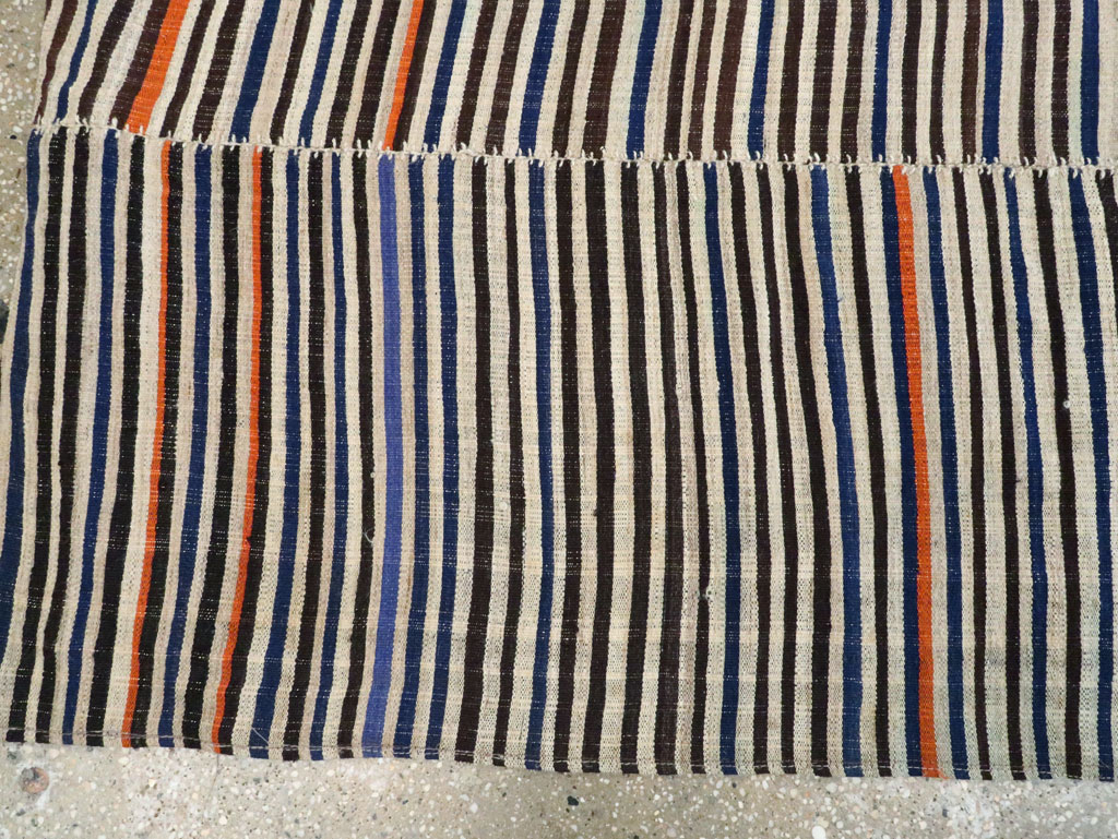 Vintage Persian Flatweave Kilim Square Accent Carpet, No.28421 - Galerie Shabab