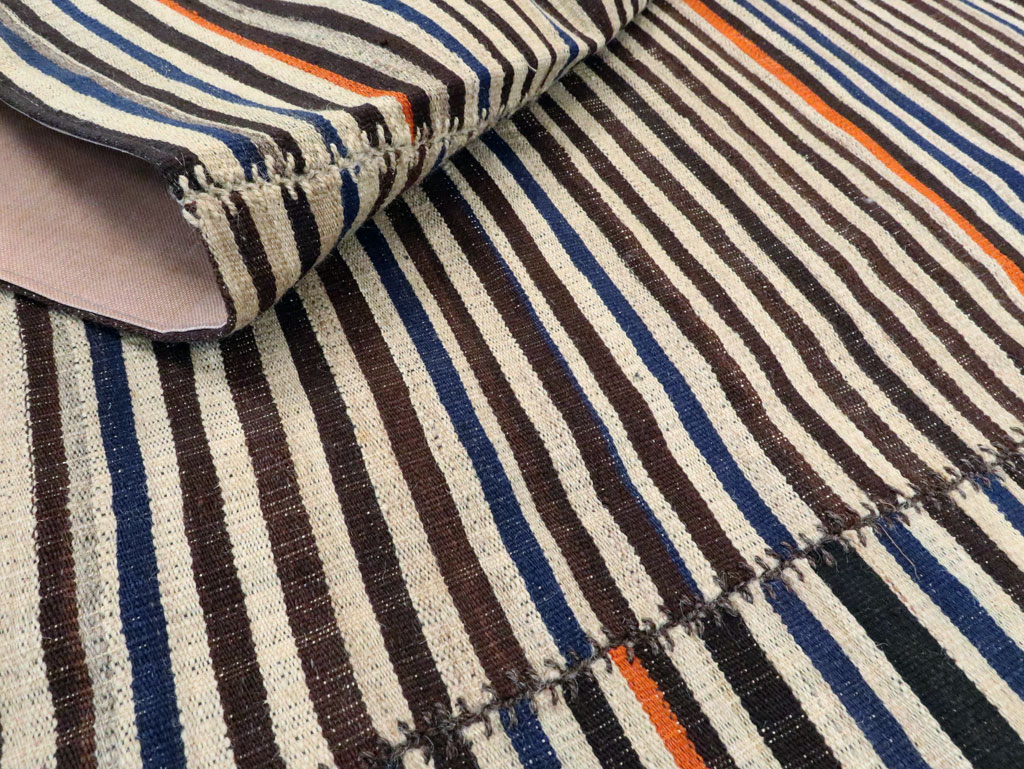 Vintage Persian Flatweave Kilim Square Accent Carpet, No.28421 - Galerie Shabab