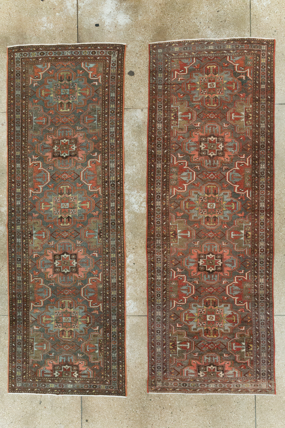 Vintage Persian Malayer Rug (Pair: 2 of 2), No.28428 - Galerie Shabab
