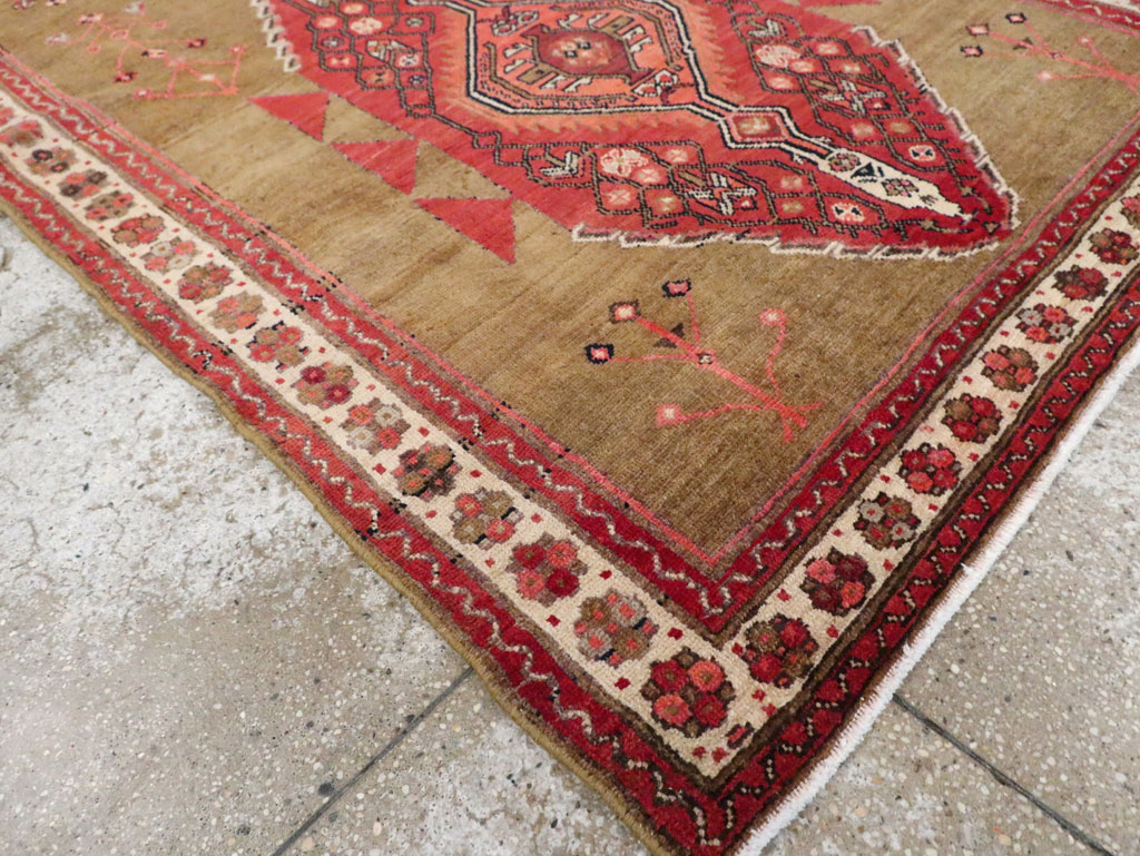 Vintage Northwest Persian Gallery Rug, No.28432 - Galerie Shabab